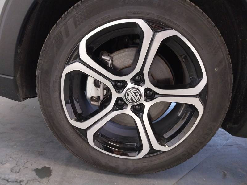MG MOTOR ZS 1.5 L Hybrid+ 197 ch Comfort  occasion � TARBES - photo n�13