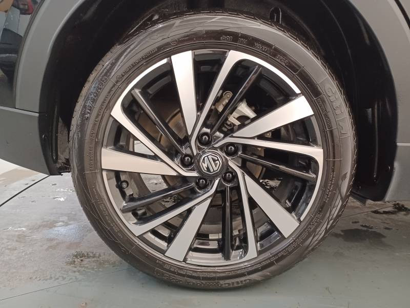 MG MOTOR ZS 1.5 L Hybrid+ 197 ch Luxury  occasion � Toulenne - photo n�9