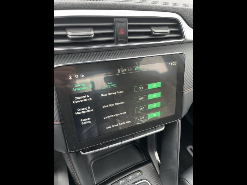 MG MOTOR ZS 1.5 VTi-Tech 106ch Luxury  occasion  Vert-Saint-Denis - photo n17