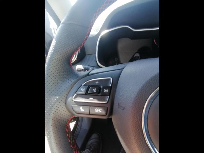 MG MOTOR ZS 1.5 VTi-Tech 106ch Luxury  occasion  Saint-Maximin - photo n15