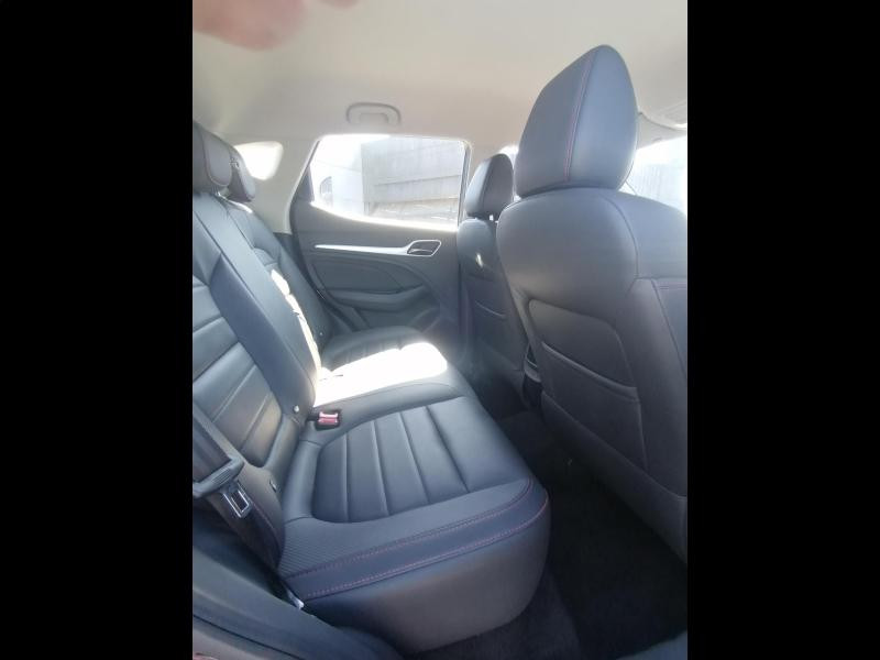 MG MOTOR ZS 1.5 VTi-Tech 106ch Luxury  occasion  Saint-Maximin - photo n12