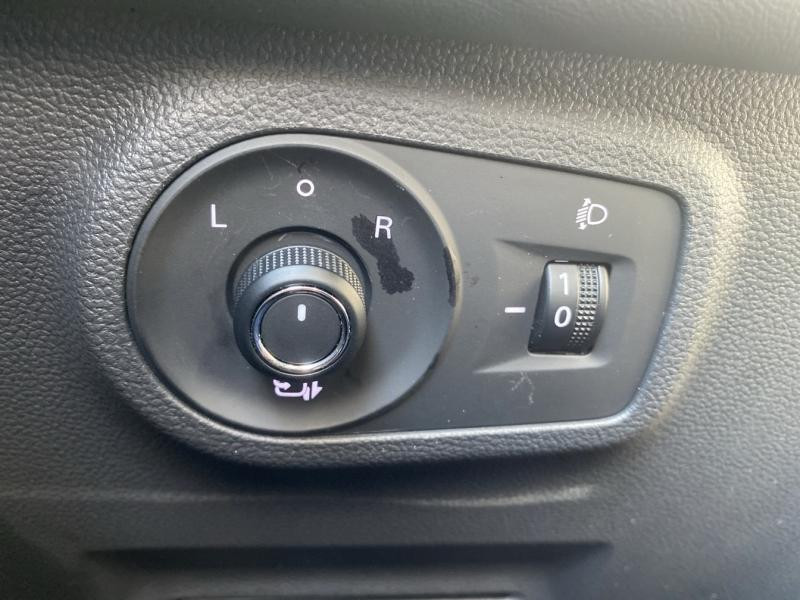 MG MOTOR ZS 1.5 VTi-Tech 106ch Luxury  occasion  Saint-Maximin - photo n20