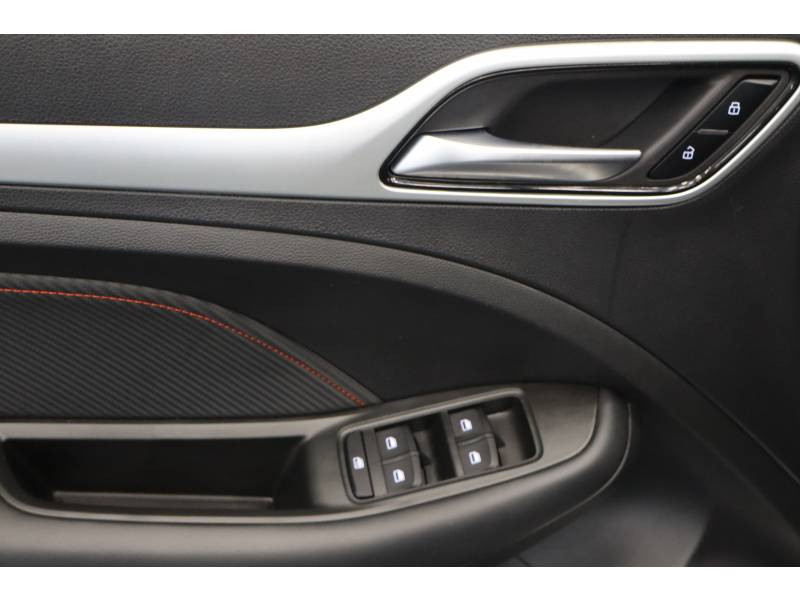 MG MOTOR ZS 1.5L VTI-Tech 106ch 2WD Comfort  occasion � LONS - photo n�6