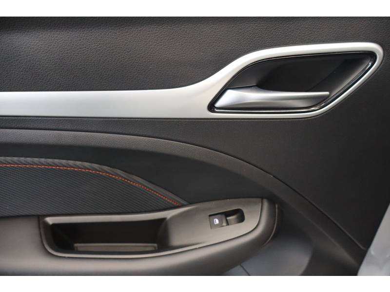 MG MOTOR ZS 1.5L VTI-Tech 106ch 2WD Comfort  occasion � LONS - photo n�17