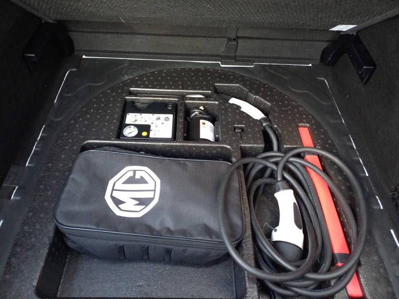 MG MOTOR ZS EV 143ch Luxury  occasion � Vert-Saint-Denis - photo n�14