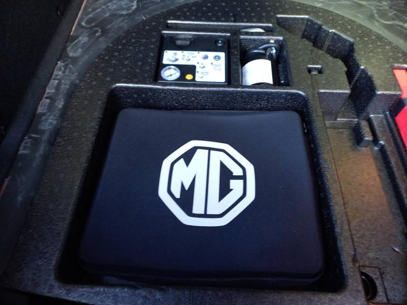 MG MOTOR ZS EV 156ch - 70kWh Luxury  occasion  Vert-Saint-Denis - photo n14