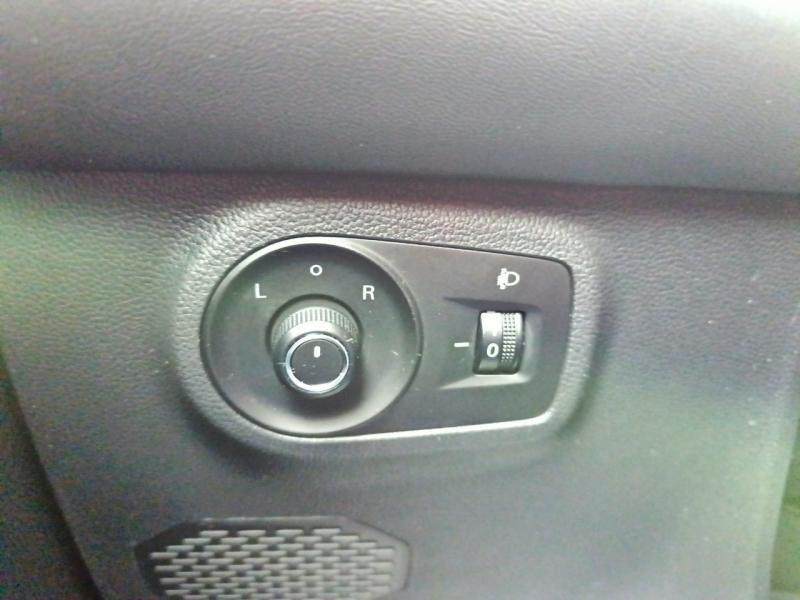 MG MOTOR ZS EV 177ch - 50kWh Comfort  occasion  Glos - photo n19