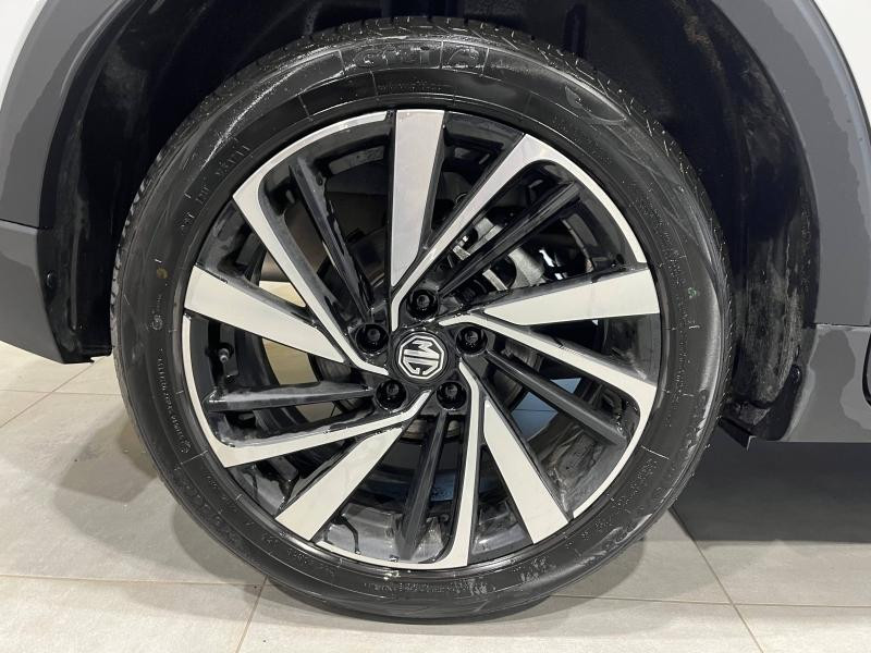 MG MOTOR ZS Hybrid+ 197ch Luxury  occasion  Vert-Saint-Denis - photo n9