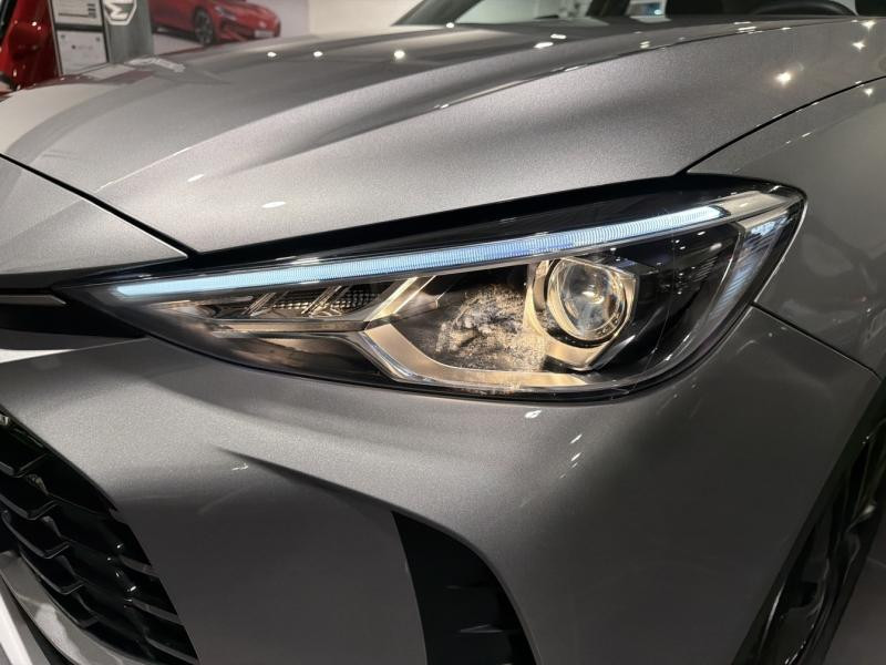 MG MOTOR ZS Hybrid+ 197ch Standard  occasion � Saint-Maximin - photo n�9