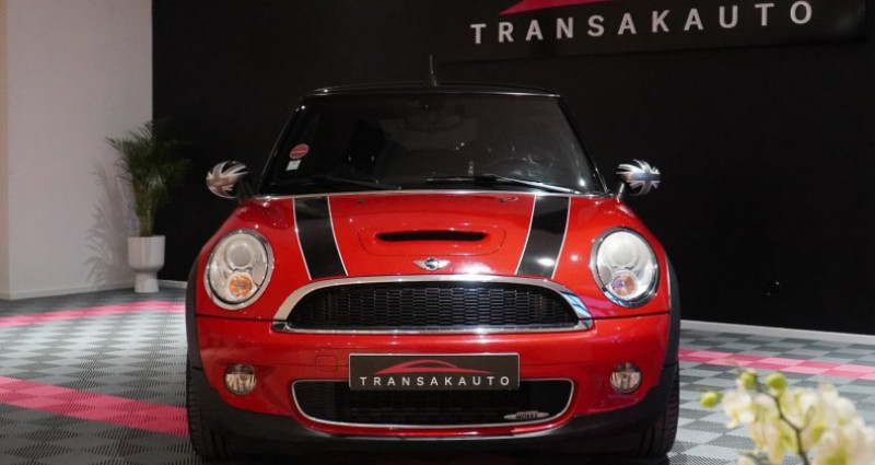 Mini Cabrio CABRIOLET R57 1.6i - 211 John Cooper Works 2010 - photo n°2 Mini Cabrio CABRIOLET R57 1.6i - 211 John Cooper Works  occasion à L'ISLE SUR LA SORGUE - photo n°2
