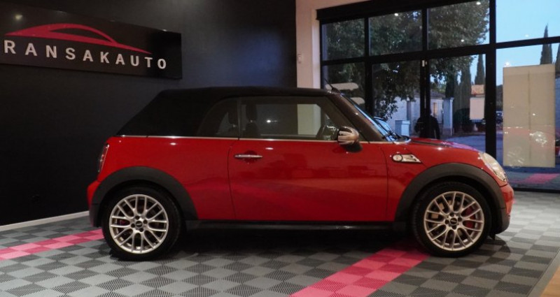 Mini Cabrio CABRIOLET R57 1.6i - 211 John Cooper Works 2010 - photo n°5 Mini Cabrio CABRIOLET R57 1.6i - 211 John Cooper Works  occasion à L'ISLE SUR LA SORGUE - photo n°5