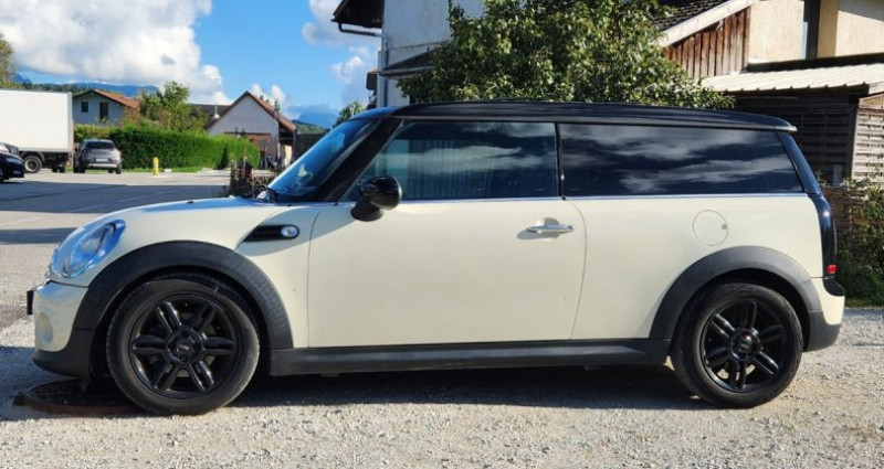 Mini CLUBMAN R55 D 112 ch Cooper 2013 - photo n°4 Mini CLUBMAN R55 D 112 ch Cooper  occasion à allonzier de la caille - photo n°4