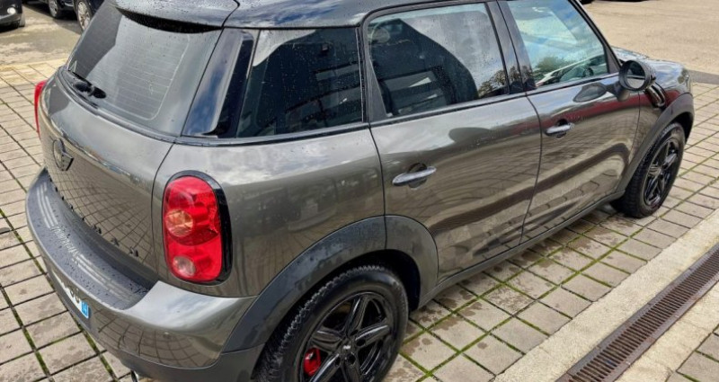 Mini Countryman Cooper 122ch Pack Red Hot Chili BVA 2011 - photo n°4 Mini Countryman Cooper 122ch Pack Red Hot Chili BVA  occasion à NOUVOITOU - photo n°4