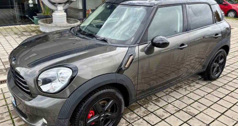 Mini Countryman Cooper 122ch Pack Red Hot Chili BVA 2011 - photo n°2 Mini Countryman Cooper 122ch Pack Red Hot Chili BVA  occasion à NOUVOITOU - photo n°2