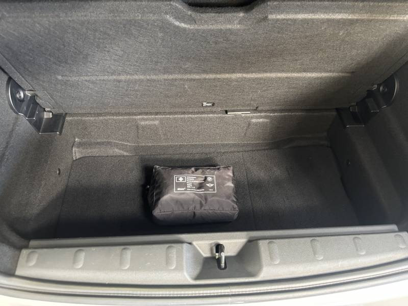 Mini Mini cooper 156 ch DKG7 C Favoured 2024 - photo n°12 Mini Mini cooper 156 ch DKG7 C Favoured  occasion à Béziers - photo n°12