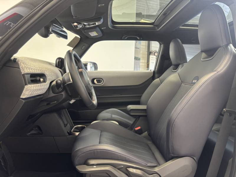 Mini Mini cooper 156 ch DKG7 C Favoured 2024 - photo n°6 Mini Mini cooper 156 ch DKG7 C Favoured  occasion à Béziers - photo n°6