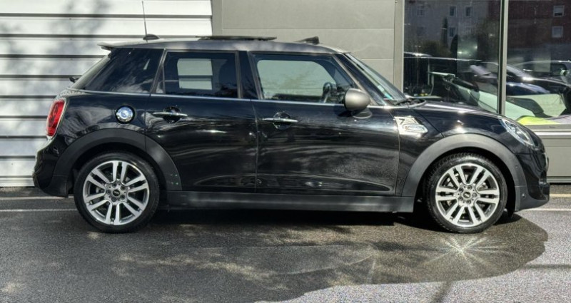 Mini Mini cooper 5 PORTES SD 170 BVAEDITION SEVEN CONNECTED XL PANO SIEGES CH 2018 - photo n°5 Mini Mini cooper 5 PORTES SD 170 BVAEDITION SEVEN CONNECTED XL PANO SIEGES CH  occasion à ANDREZIEUX-BOUTHEON - photo n°5
