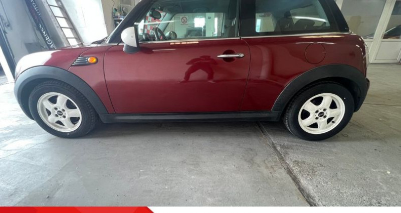 Mini Mini cooper D 1.6 110CHV // CLIM / JANTES ALU / KIT DISTRIBUTION NEUF // 2008 - photo n°5 Mini Mini cooper D 1.6 110CHV // CLIM / JANTES ALU / KIT DISTRIBUTION NEUF //  occasion à Harnes - photo n°5