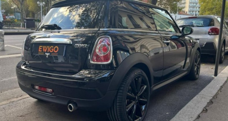 Mini Mini one 1.6 120 COOPER BVA 2012 - photo n°2 Mini Mini one 1.6 120 COOPER BVA  occasion à Montrouge - photo n°2