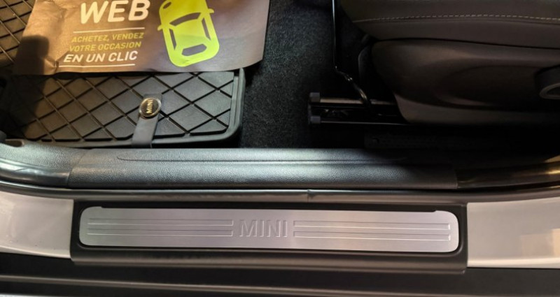 Mini Mini one HATCH 5 PORTES F55 LCI II Cooper 136 ch DKG7 Edition Premium 2022 - photo n°5 Mini Mini one HATCH 5 PORTES F55 LCI II Cooper 136 ch DKG7 Edition Premium  occasion à Saint-Maur-des-Fossés - photo n°5