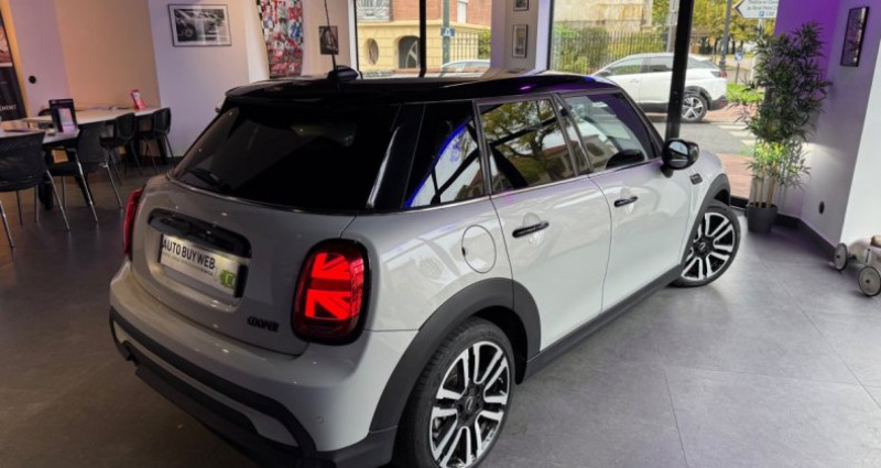 Mini Mini one HATCH 5 PORTES F55 LCI II Cooper 136 ch DKG7 Edition Premium 2022 - photo n°2 Mini Mini one HATCH 5 PORTES F55 LCI II Cooper 136 ch DKG7 Edition Premium  occasion à Saint-Maur-des-Fossés - photo n°2
