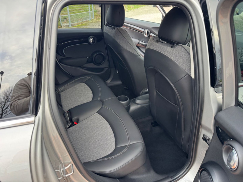 Mini Mini 1.5 136 BVA COOPER GPS Toit Noir JA 16 Noires 5P  occasion � Montauban - photo n�17