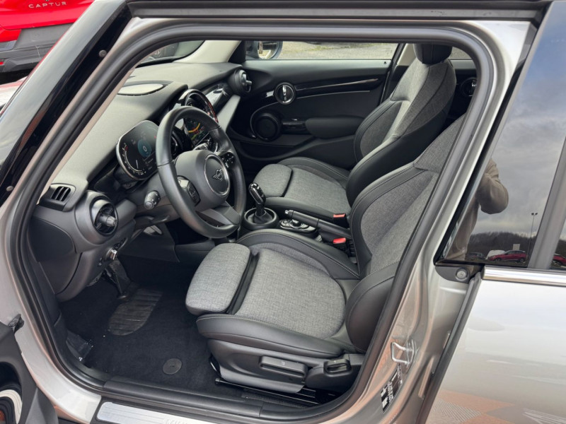 Mini Mini 1.5 136 BVA COOPER GPS Toit Noir JA 16 Noires 5P  occasion � Montauban - photo n�9