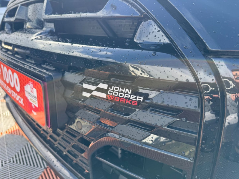 Mini Mini 1.5 156 DKG7 JCW GPS Toit Ouvrant JA 17 Noires HIFI Tete Hau  occasion � Montauban - photo n�18