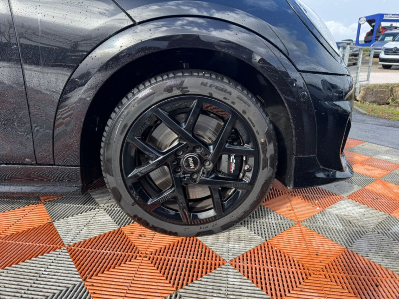 Mini Mini 1.5 156 DKG7 JCW GPS Toit Ouvrant JA 17 Noires HIFI Tete Hau  occasion � Montauban - photo n�17