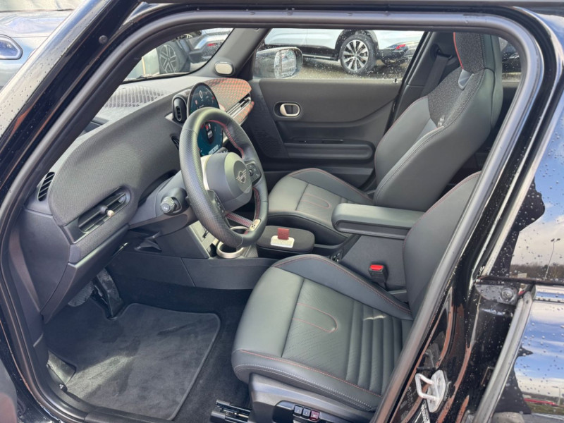 Mini Mini 1.5 156 DKG7 JCW GPS Toit Ouvrant JA 17 Noires HIFI Tete Hau  occasion � Montauban - photo n�9