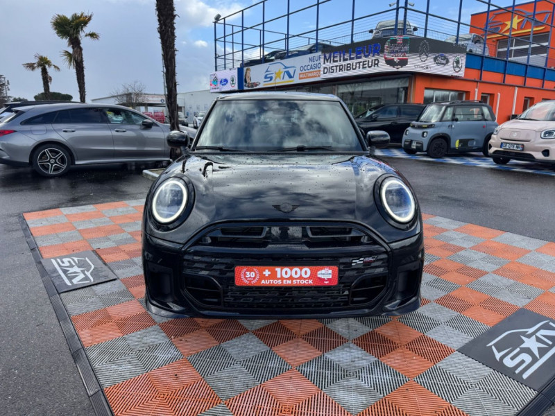 Mini Mini 1.5 156 DKG7 JCW GPS Toit Ouvrant JA 17 Noires HIFI Tete Hau  occasion � Montauban