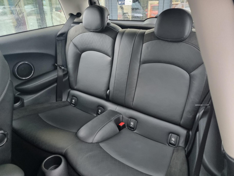 Mini Mini 1.5i - 136 - BVR  F56 LCI COUPE Cooper Exquisite PHASE 2  occasion à Bessires - photo n°4