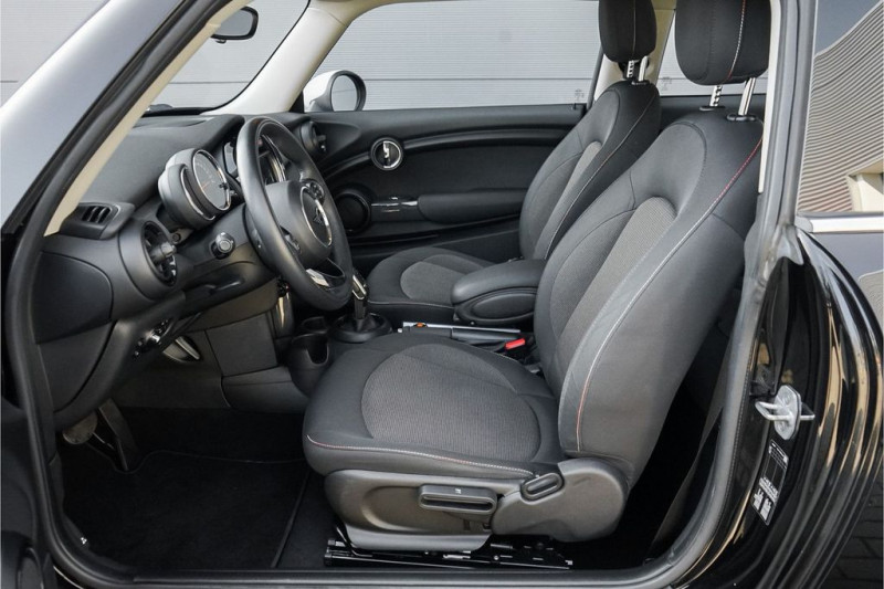 Mini Mini 136 CH BVA  occasion  Beaupuy - photo n5