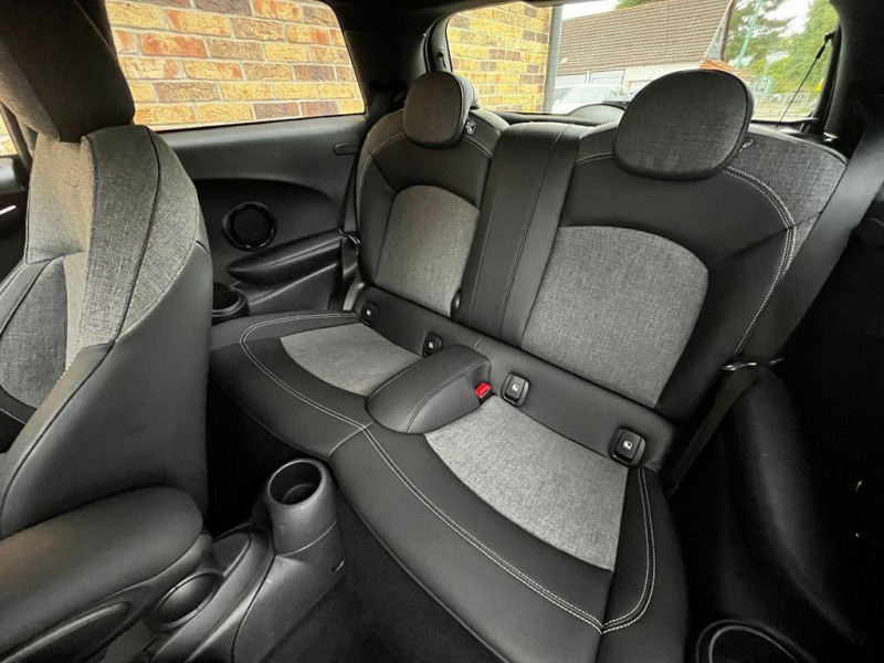 Mini Mini 136 CH BVA  occasion  L'Union - photo n14