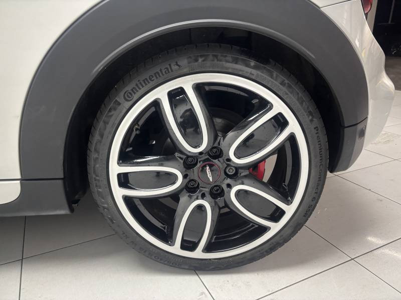 Mini Mini Cabriolet 231 ch John Cooper Works BVA6 Finition JCW Exclusi  occasion  Bziers - photo n11