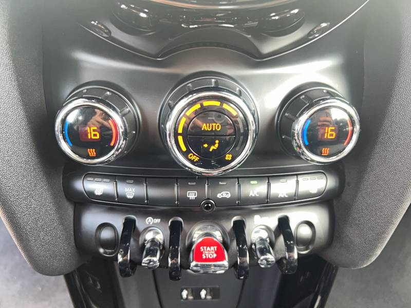 Mini Mini Cabriolet Cooper 136 ch BVA7 Edition Heddon Street  occasion  Auch - photo n17