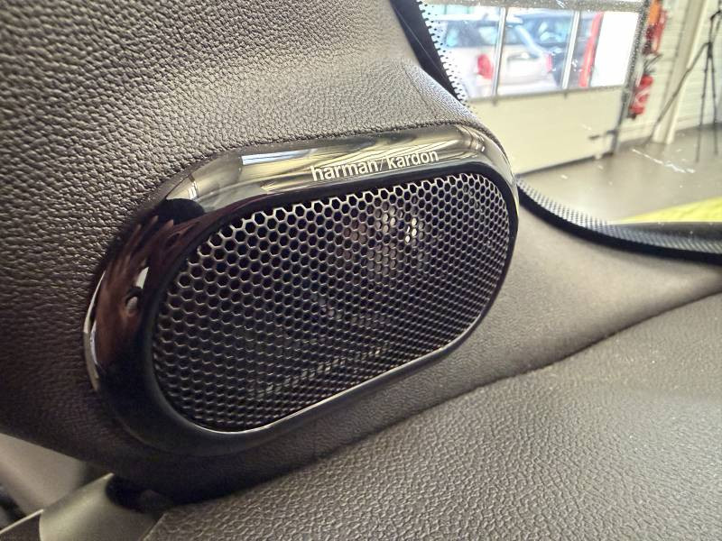 Mini Mini Cabriolet Cooper 136 ch DKG7 Edition Premium Plus  occasion � Brive-la-Gaillarde - photo n�12