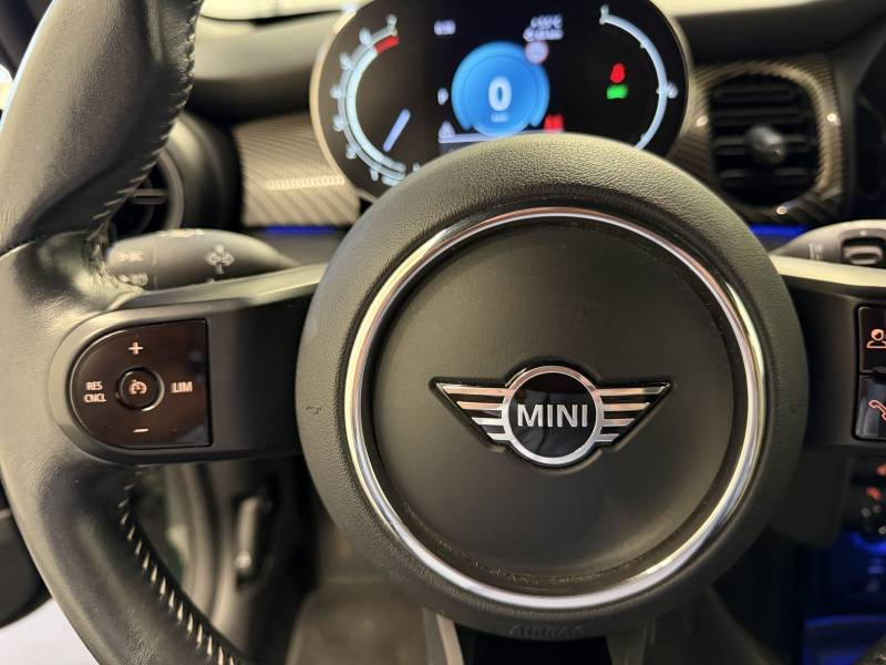 Mini Mini Cabriolet Cooper 136 ch DKG7 Edition Resolute Plus  occasion � Brive-la-Gaillarde - photo n�14