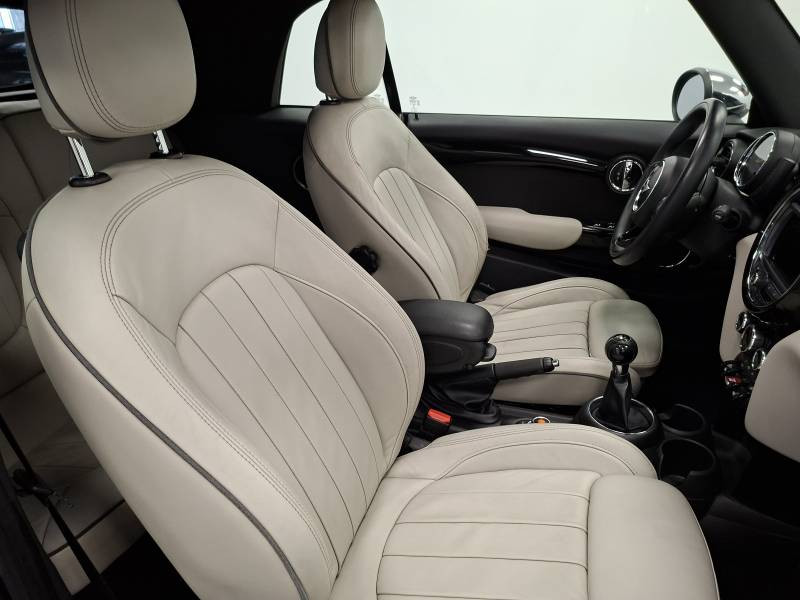 Mini Mini Cabriolet Cooper 136 ch Finition Exquisite  occasion � Limoges - photo n�9