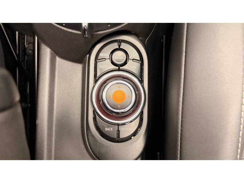 Mini Mini Cabriolet Cooper 136 ch Finition Red Hot Chili  occasion � Limoges - photo n�5