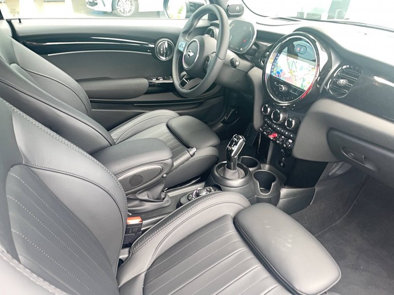 Mini Mini Cabriolet Cooper S 178 ch BVA7 Edition Premium Plus 2p  occasion � Lescar - photo n�18