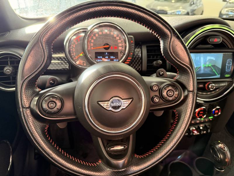 Mini Mini Cabriolet Cooper SD 170 ch BVA6 Finition Exquisite  occasion � Brive-la-Gaillarde - photo n�17