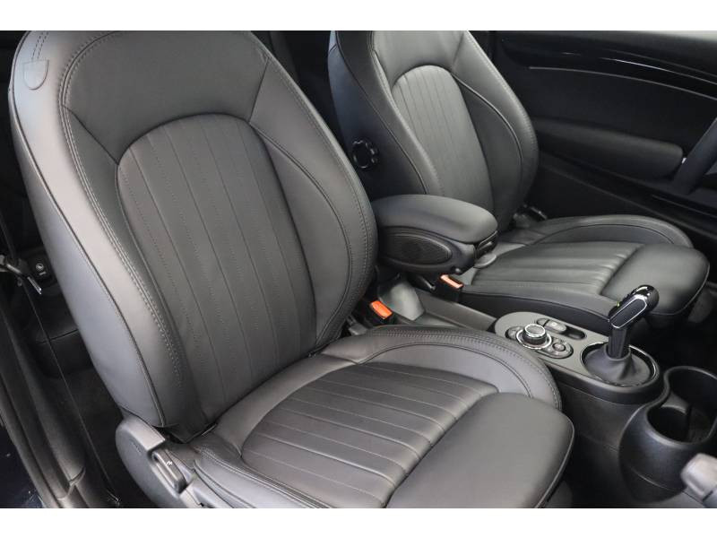 Mini Mini Cabriolet John Cooper Works 231 ch BVA8 Edition Premium Plus  occasion  Lescar - photo n11