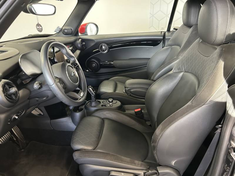 Mini Mini Cabriolet John Cooper Works 231 ch BVA8 Edition Premium Plus  occasion � Brive-la-Gaillarde - photo n�19