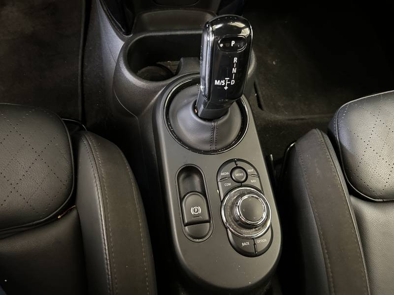 Mini Mini Cabriolet John Cooper Works 231 ch BVA8 Edition Premium Plus  occasion � Brive-la-Gaillarde - photo n�15