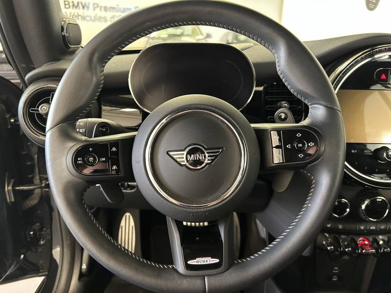 Mini Mini Cabriolet John Cooper Works 231 ch BVA8 Edition Premium Plus  occasion � Brive-la-Gaillarde - photo n�14