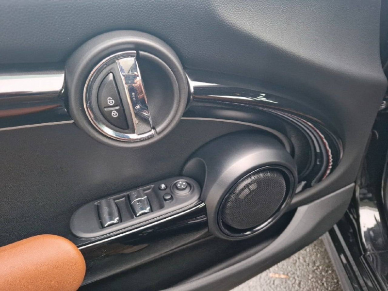 Mini Mini Cabriolet John Cooper Works 231 ch BVA8 Edition Premium Plus  occasion � Trelissac - photo n�19