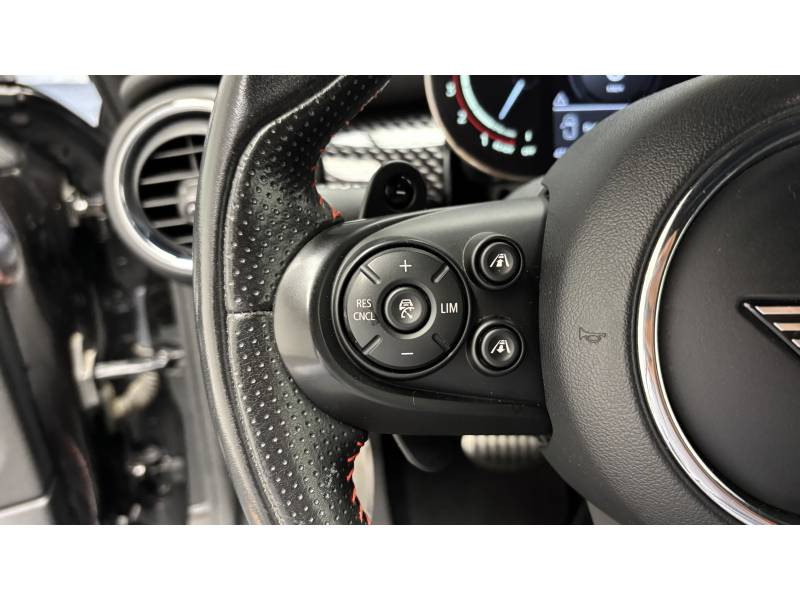 Mini Mini Cabriolet John Cooper Works 231 ch BVA8  occasion  Lormont - photo n19