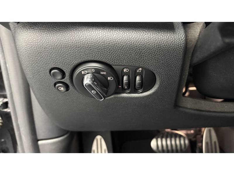 Mini Mini Cabriolet John Cooper Works 231 ch BVA8  occasion � Lormont - photo n�14