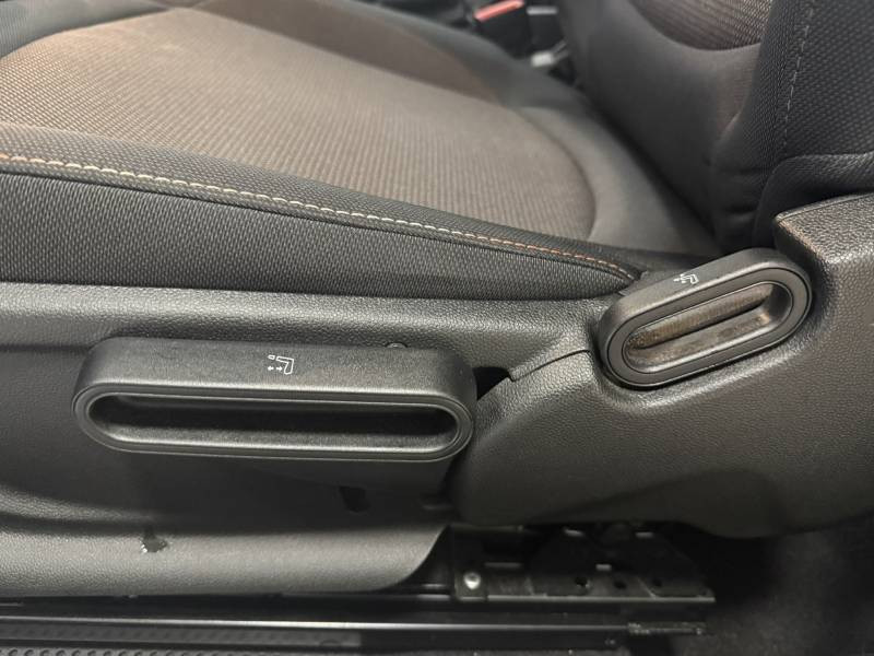 Mini Mini Cabriolet One 102 ch  occasion � Biscarrosse - photo n�20